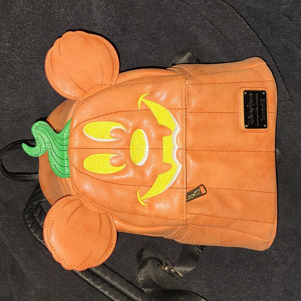 DISNEY 2019 Loungefly Halloween pumpkin mickey mini backpack